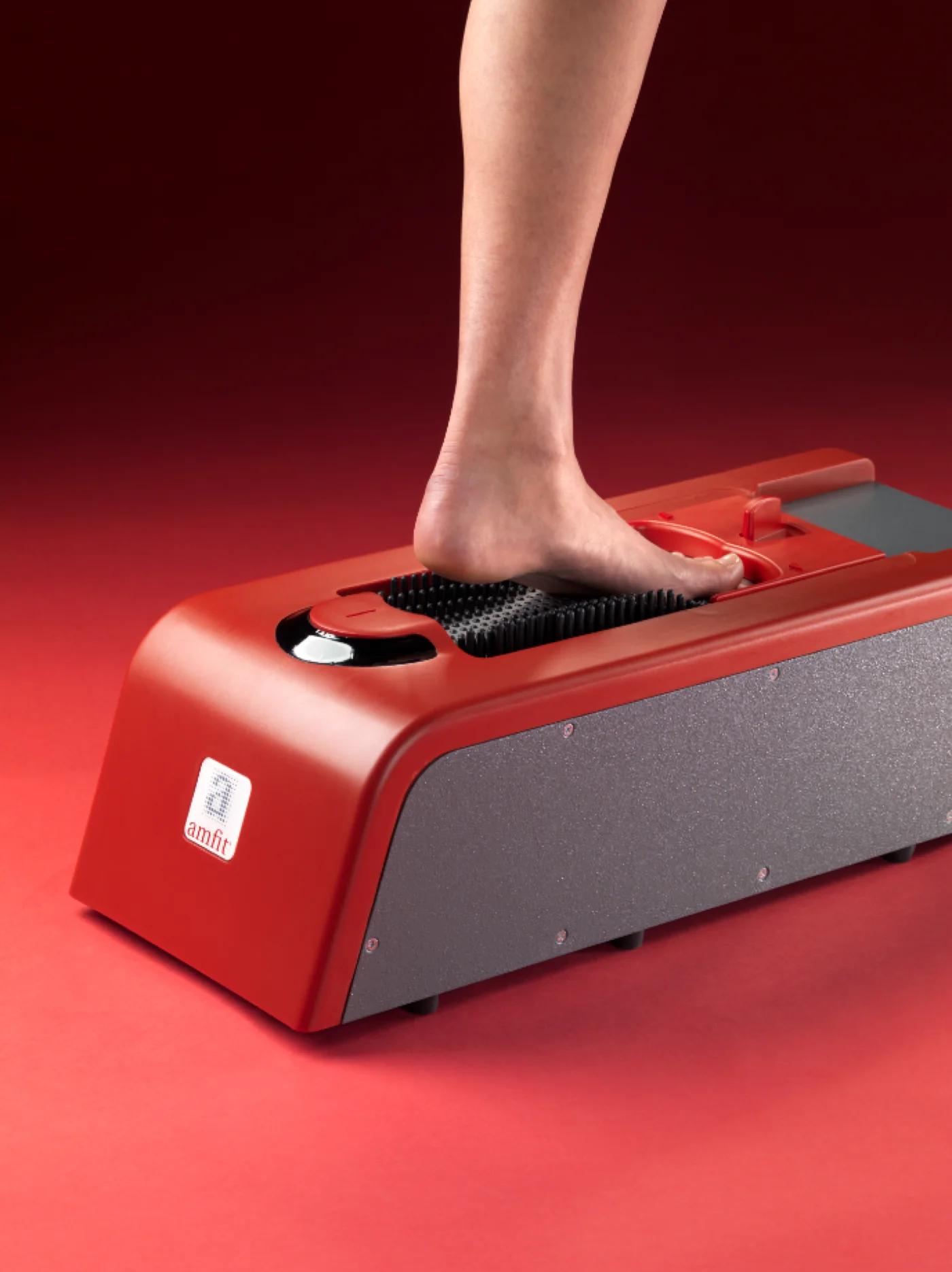 Foot standing on the Amfit Contact Digitizer 538-pin scanning surface