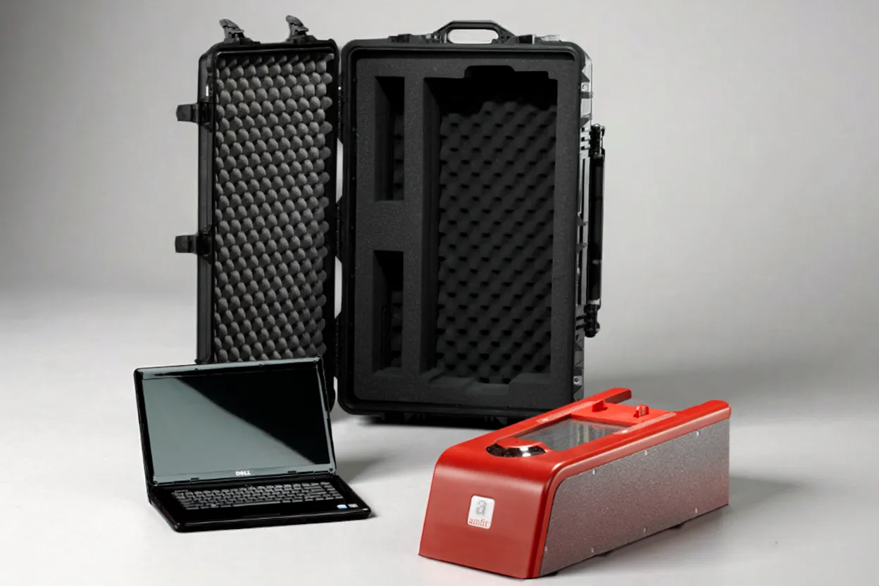 Contact Digitizer System (Portable Setup), digitizer with laptop in foam-padded travel case
